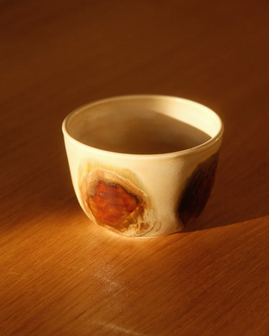 Amber Tasse