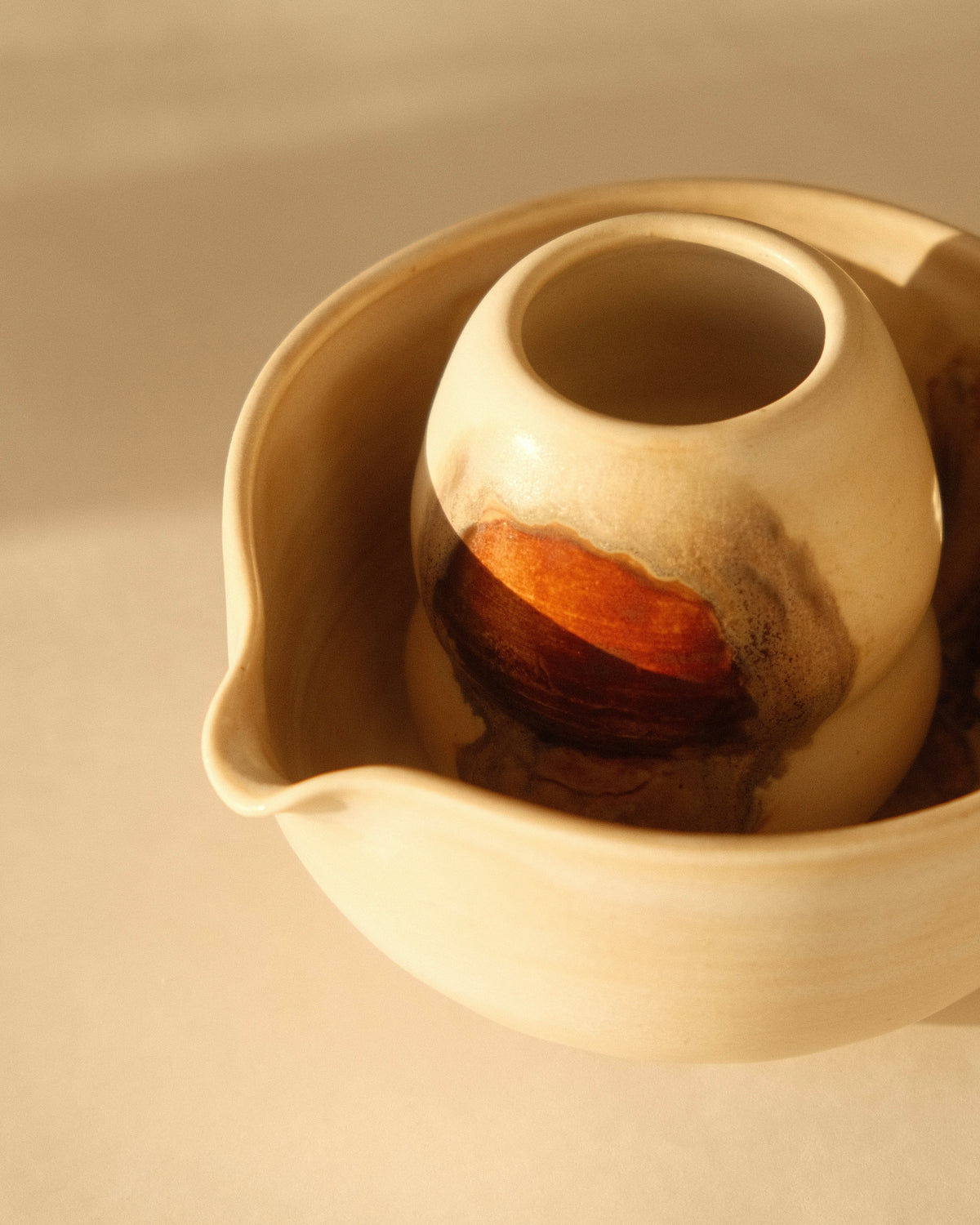Amber Whisk Holder